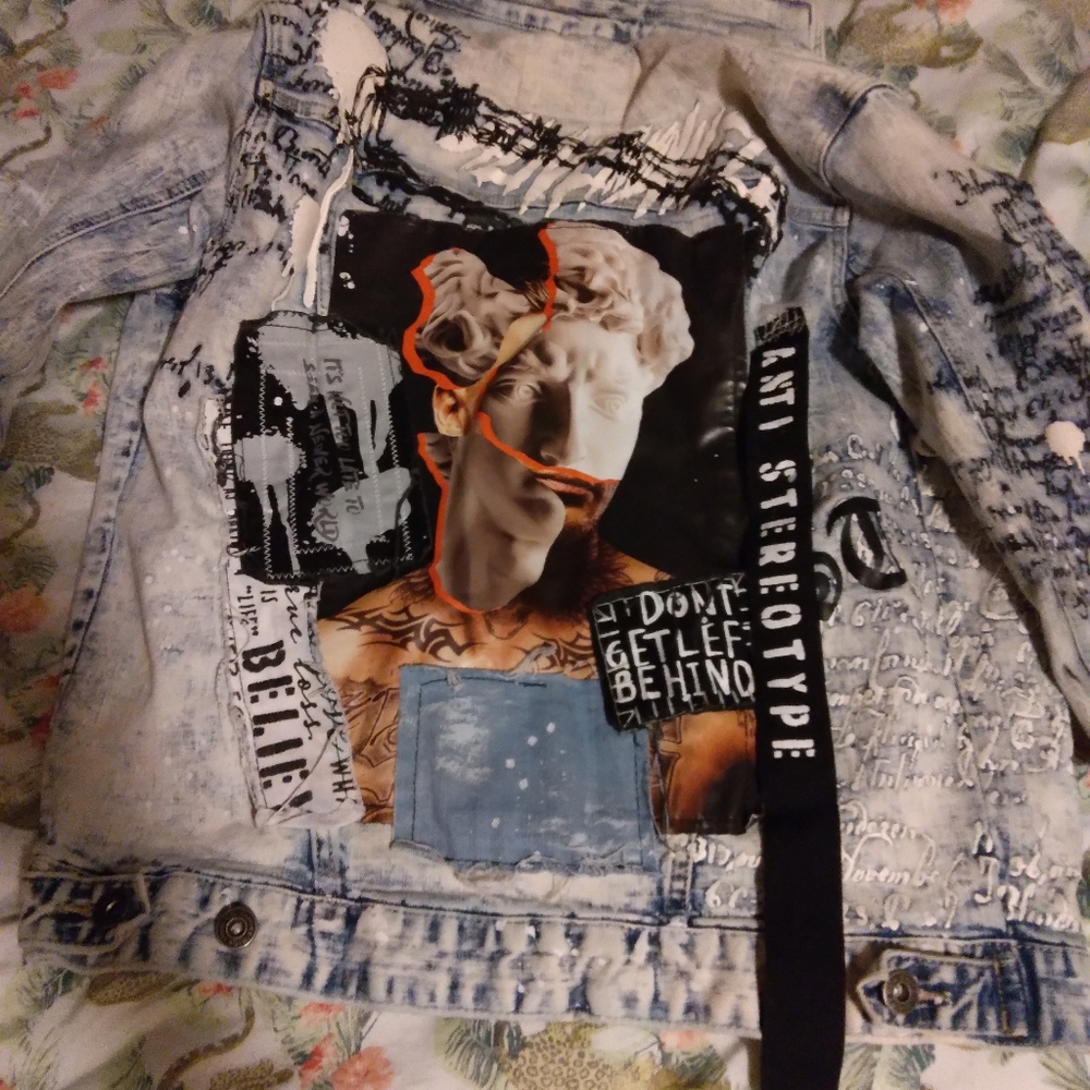 Customized Amari jean jacket - Picture 9 of 10